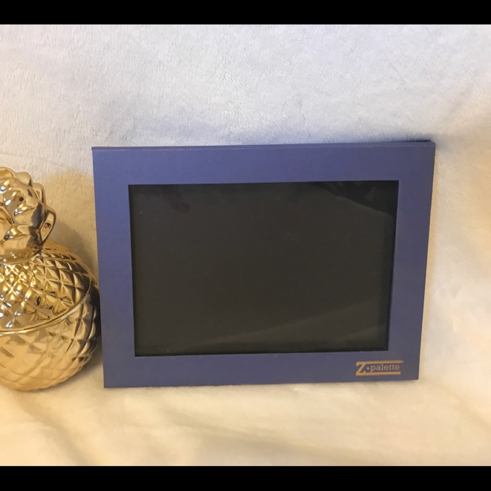 RESERVED - Blue ZPalette 😘💖
